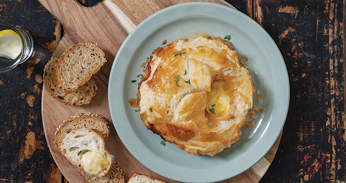 Baked Brie pastry parcel Easy Food