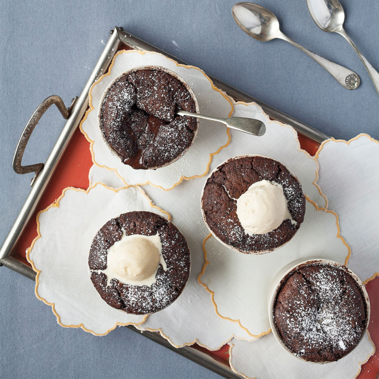 Chocolate whiskey puddings from Siúcra