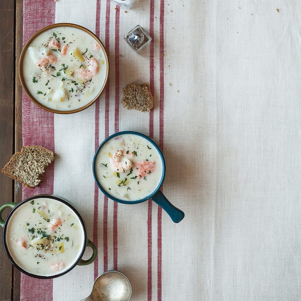 Easy seafood chowder | easyFood