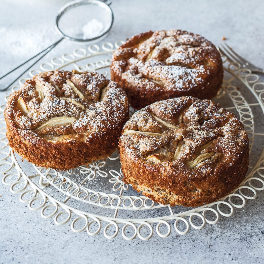 Low-fat apple cake | easyFood