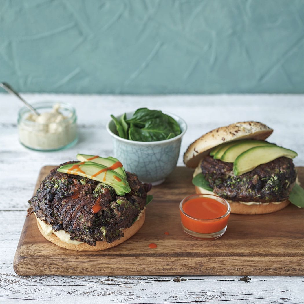 Mushroom and black bean burgers | easyFood