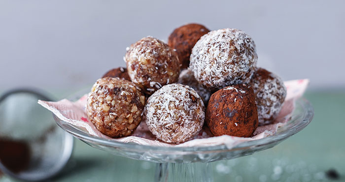 Nut and date energy balls Easy Food