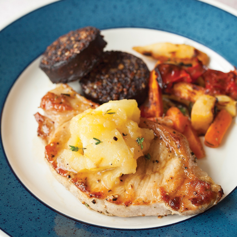 Pork chops with black pudding and apple sauce