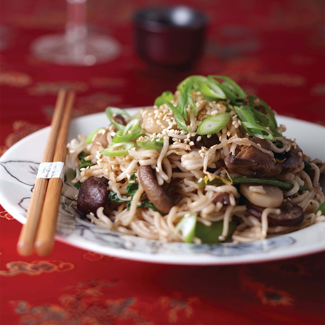 Vegetable chow mein recipe | easyFood