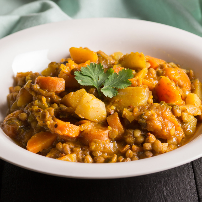 Warming potato and lentil curry with crumbled cauliflower