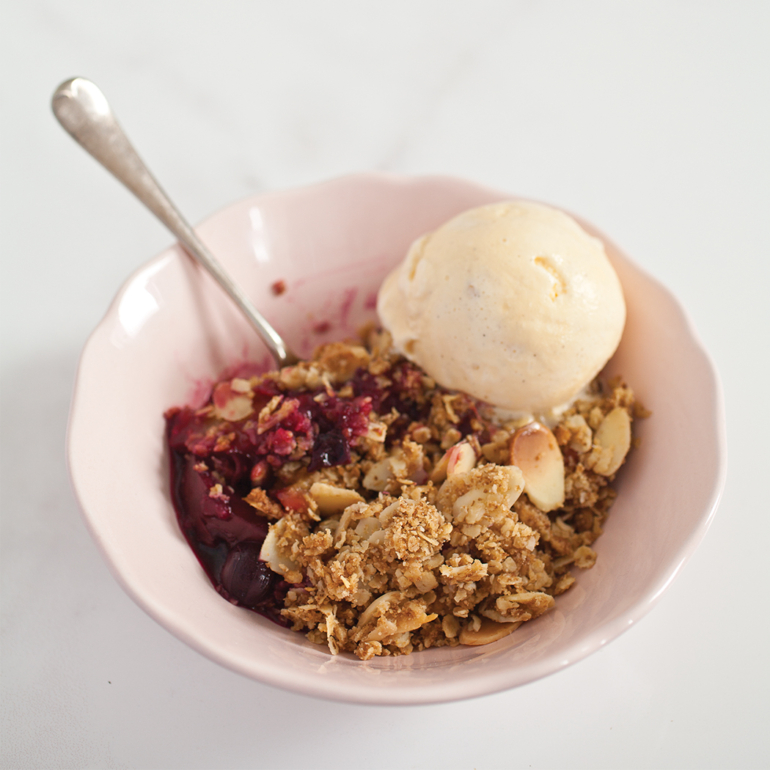 Blueberry and almond plum crumble