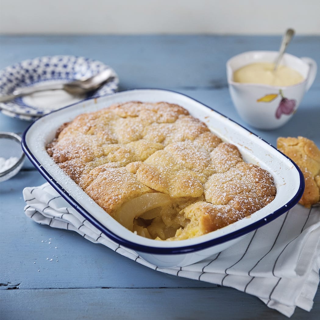 Pear and blueberry cobbler recipe | easyFood