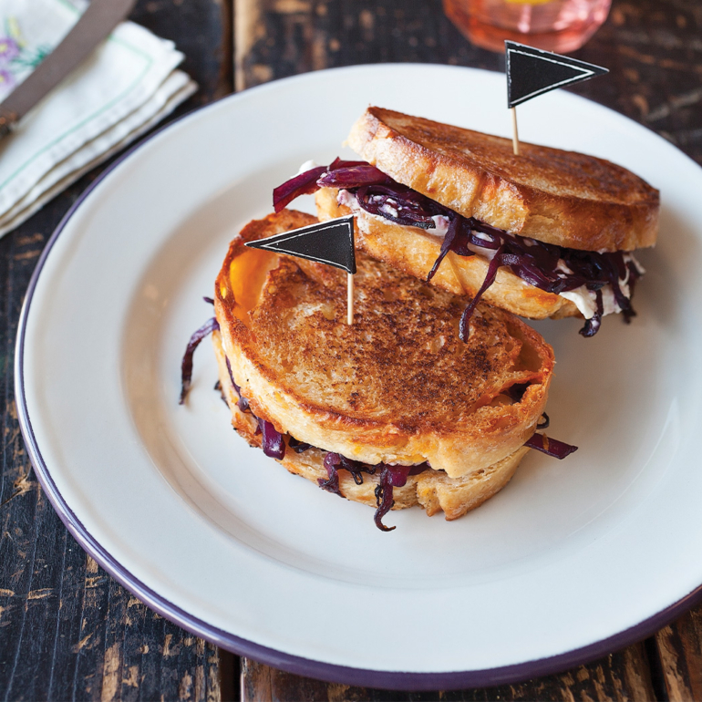Balsamic red cabbage and goat’s cheese toasties
