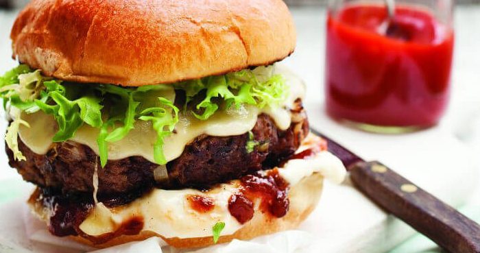 Sweet and smoky cheese burgers Easy Food