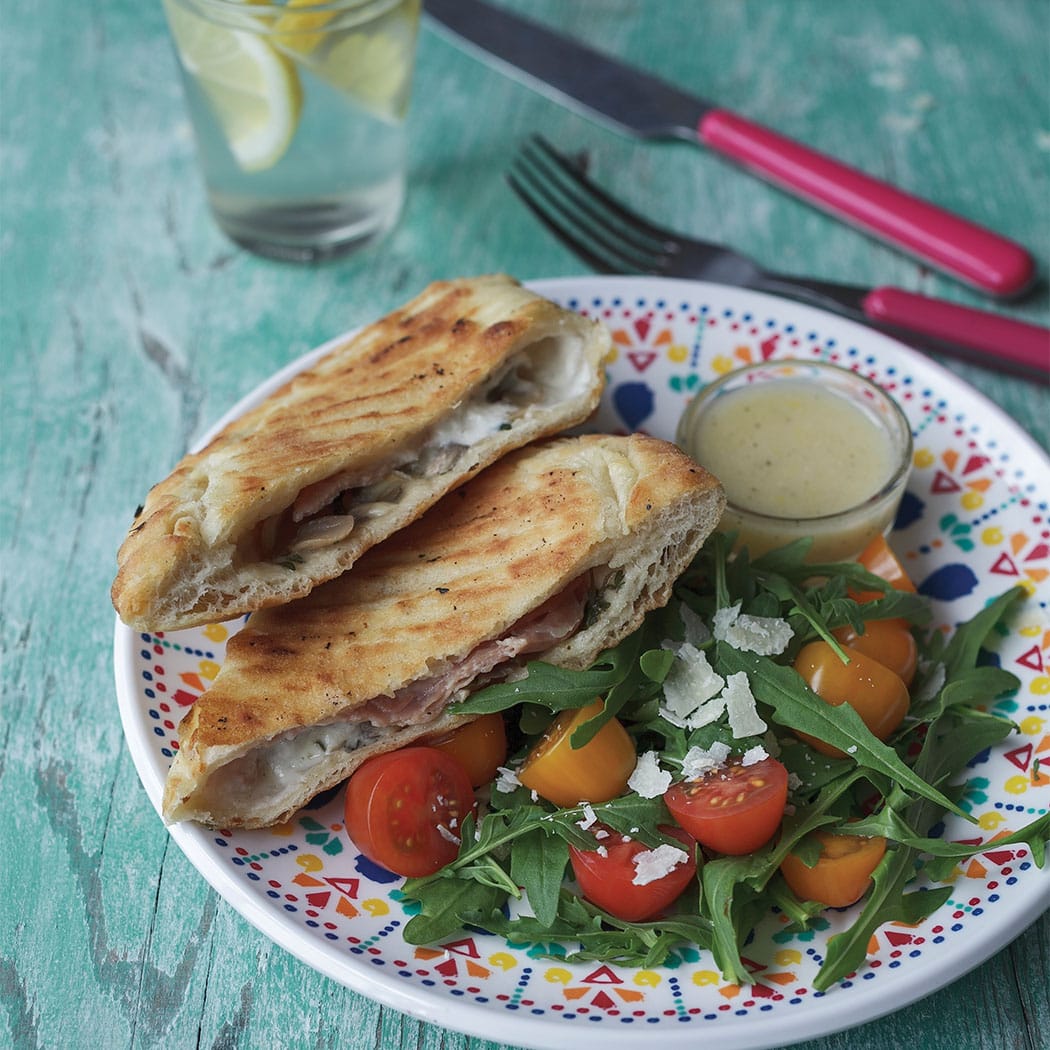 Mushroom and prosciutto calzones recipe | easyFood