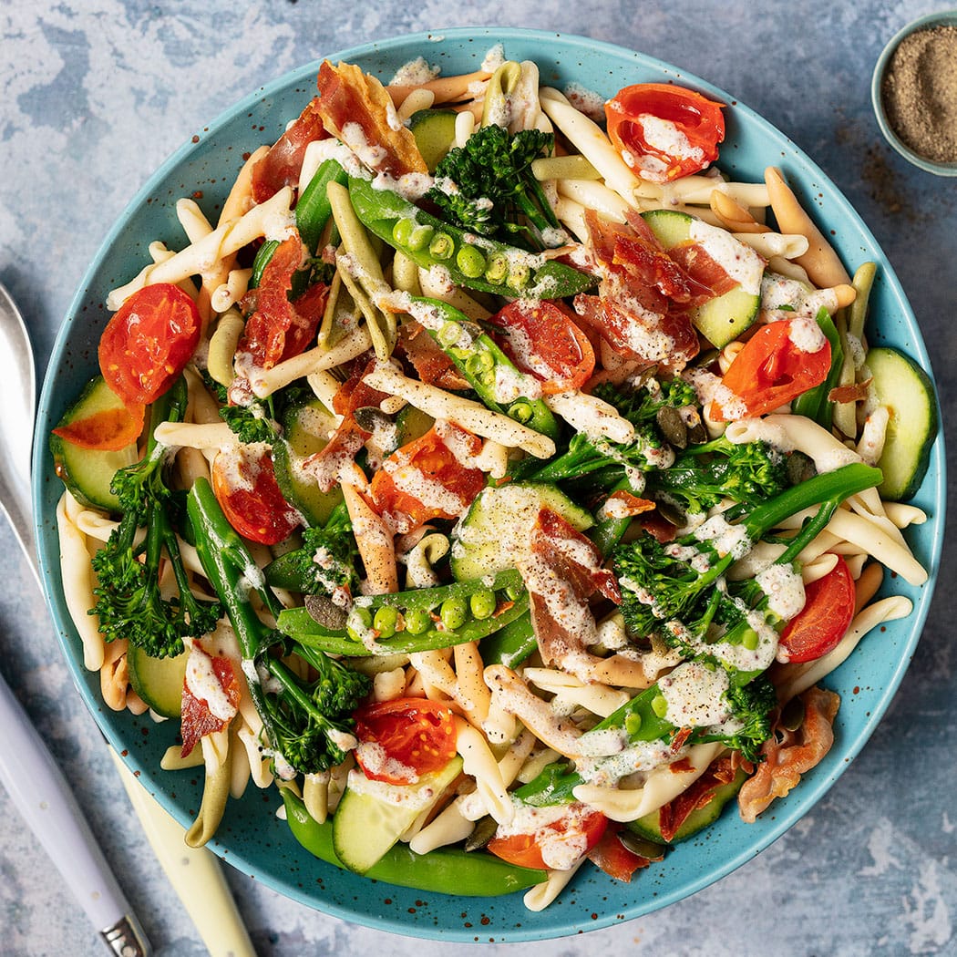 Creamy prosciutto and broccoli pasta salad recipe | easyFood