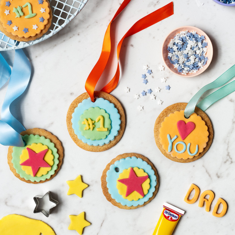 Father’s day medal biscuits