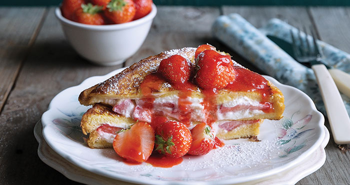 Strawberry stuffed French Toast | Easy Food