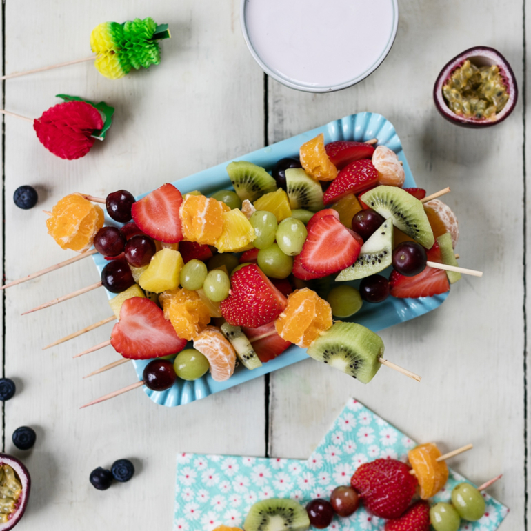 Fruity sticks with apple berry dip