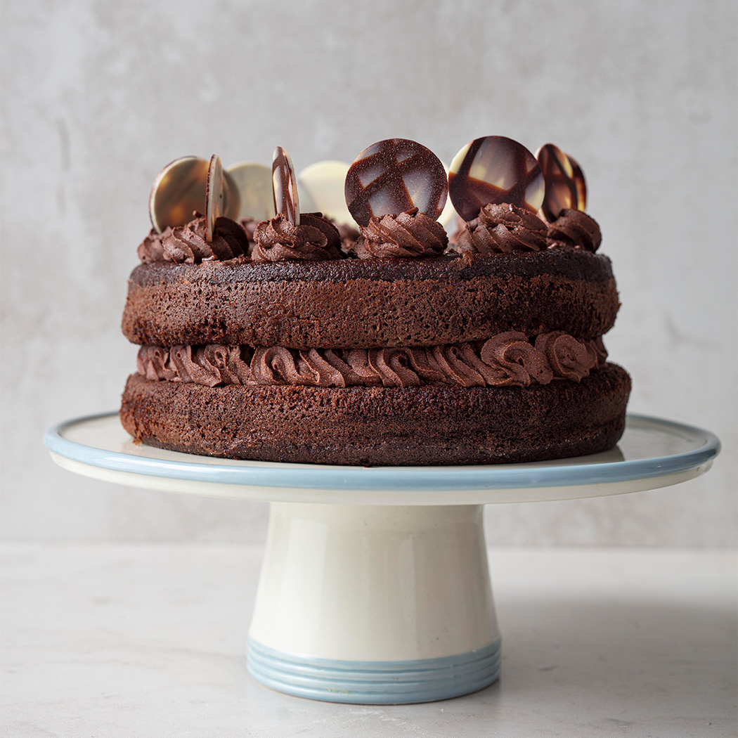 Gluten-free chocolate cake recipe | easyFood