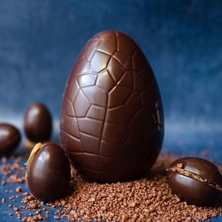 How to make chocolate Easter eggs