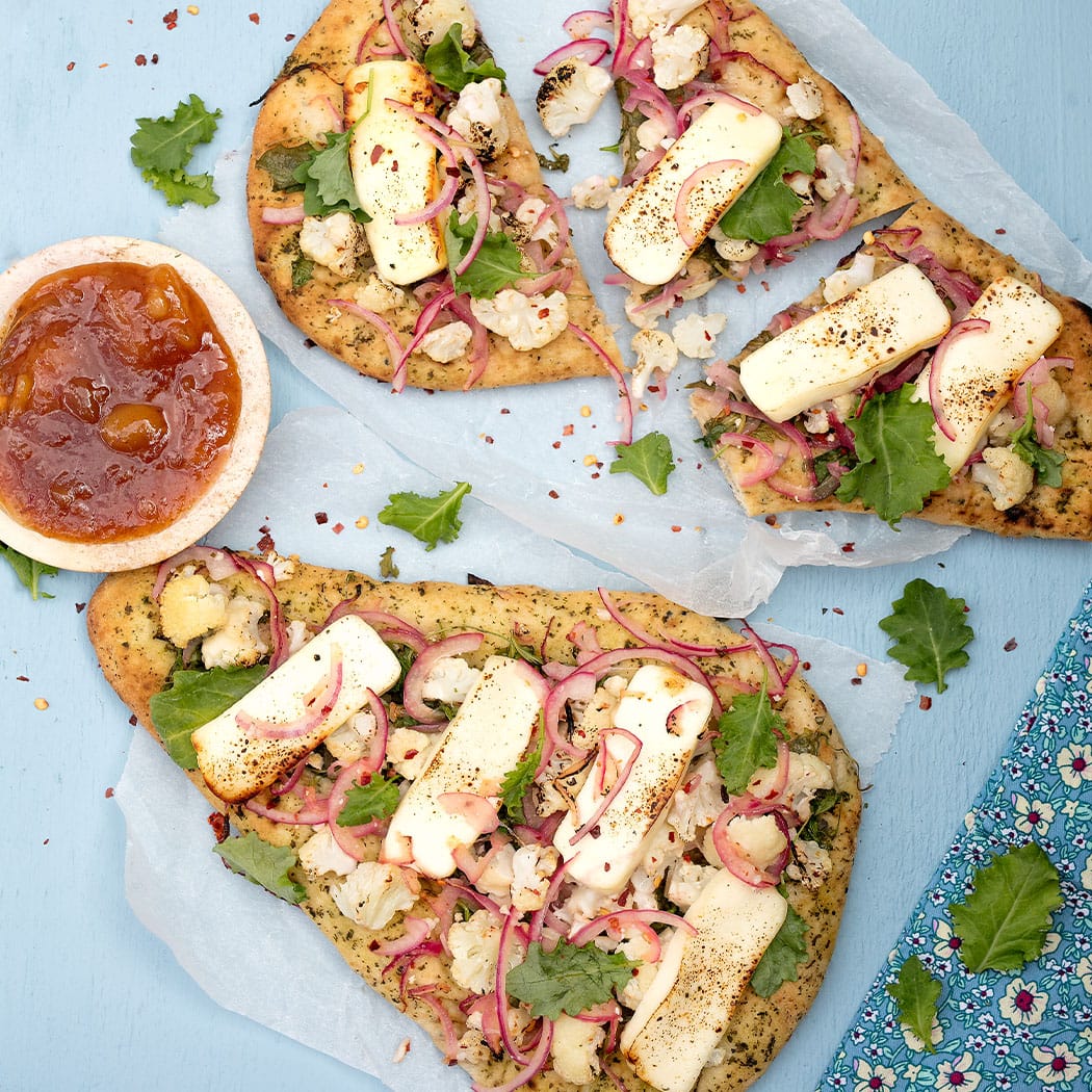 Indian naan pizzas | easyFood