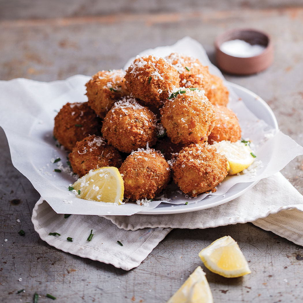 Loaded mashed potato balls recipe | easyFood