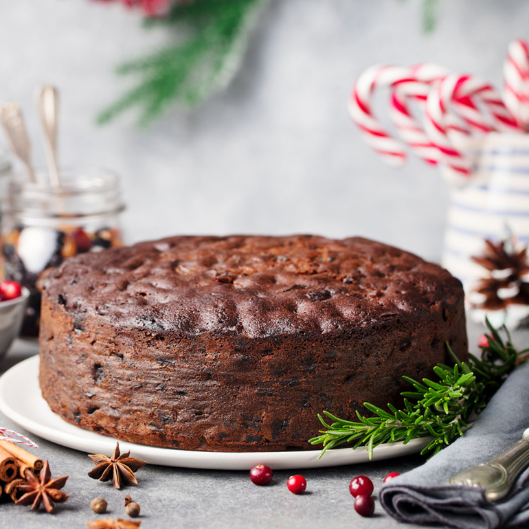 On-the-day mincemeat Christmas cake