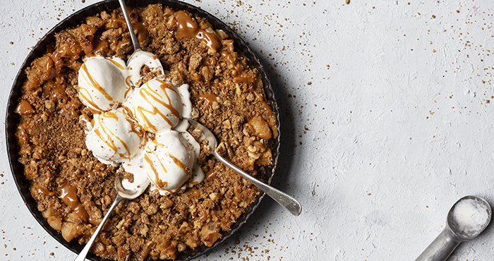 Salted_Caramel_Apple_Crumble_Easy Food
