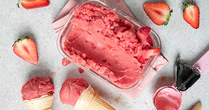 Strawberry Ice cream Easy Food