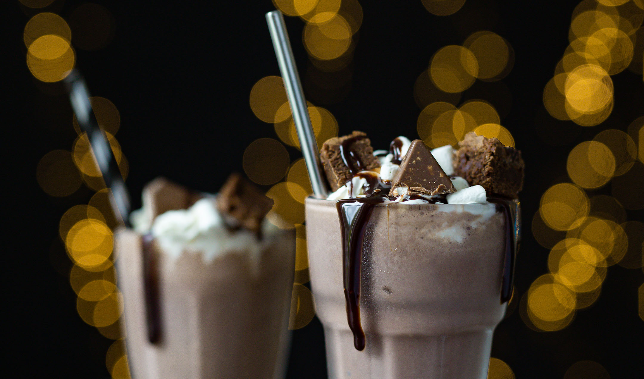 https://easyfood.ie/wp-content/uploads/2023/01/Toblerone-freak-shake-banner.jpg