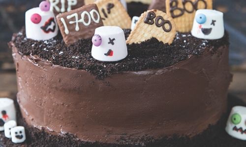 Gooey graveyard cake_stout_easyfood