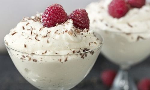 No-bake so-simple white chocolate mousse_easyfood