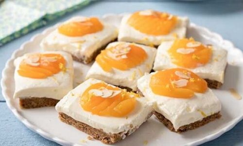 No-bake almond and apricot cheesecake bars_easyfood