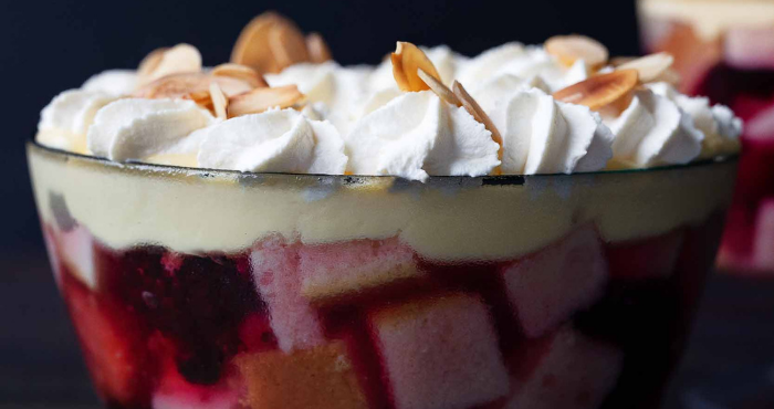 Mixed-berry-trifle-easy-food