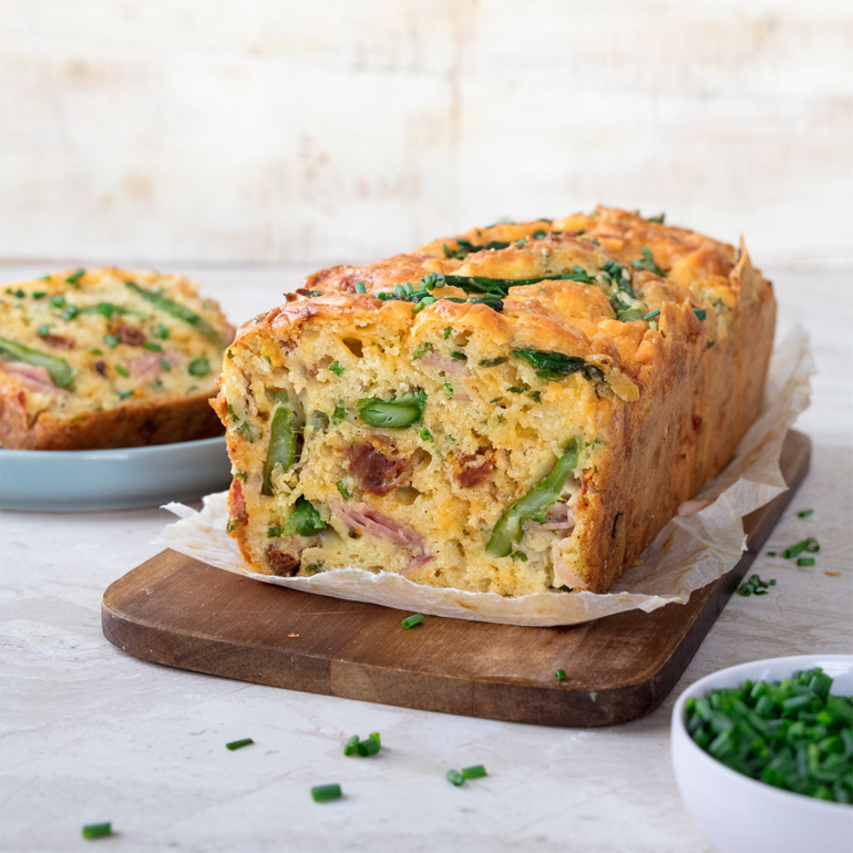 Asparagus loaf with ham cheese and tomato