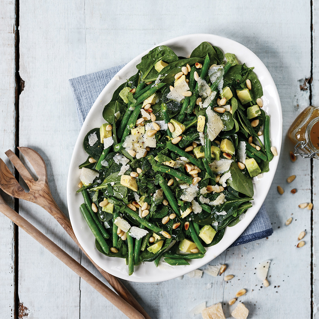 Avocado and spinach salad recipe | easyFood