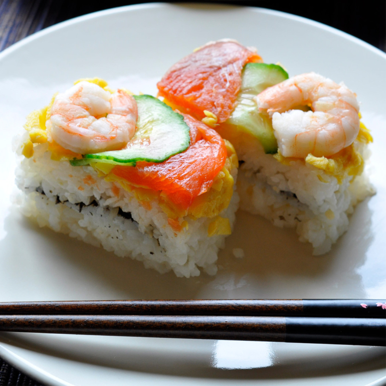 Box-style sushi