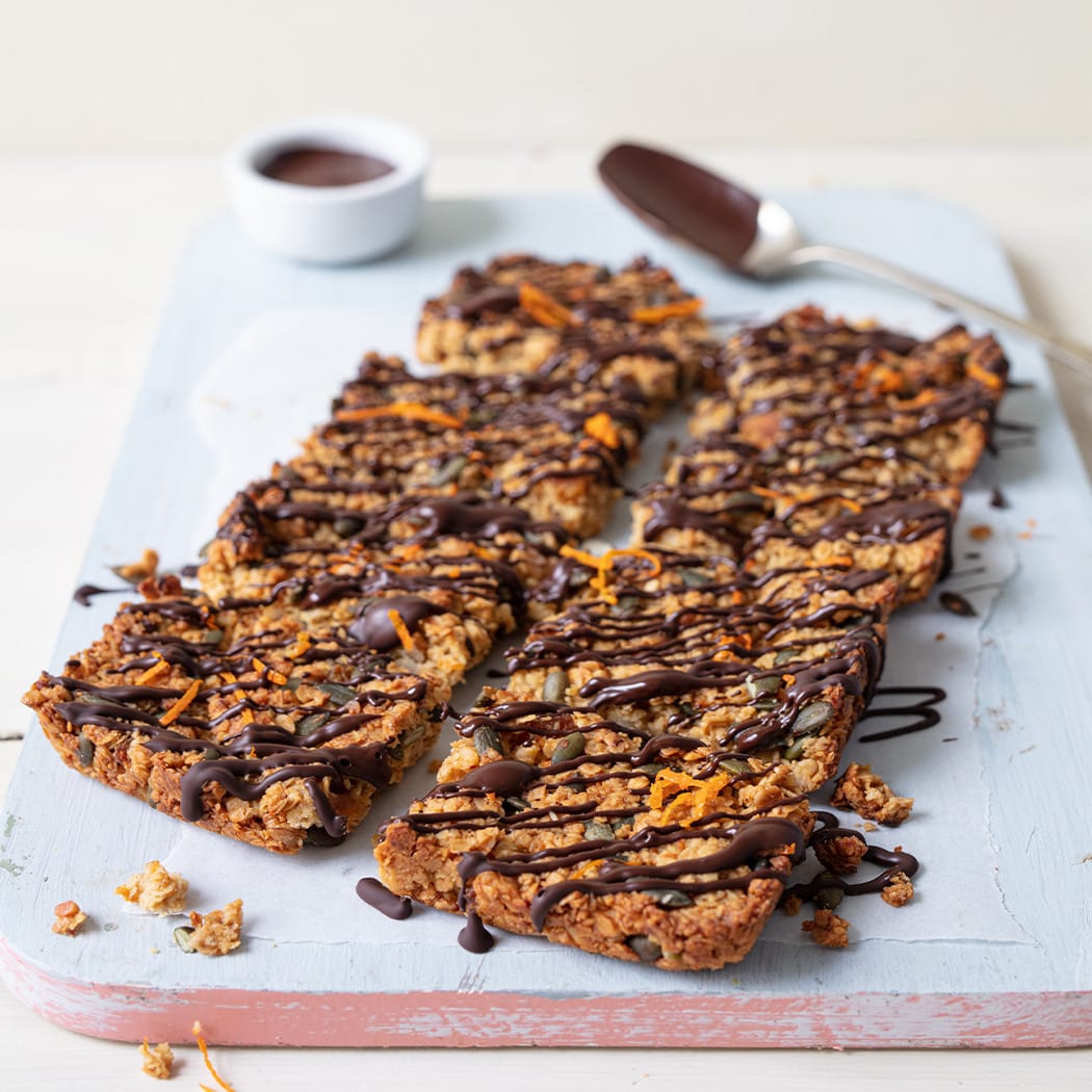 Chocolate orange energy bars recipe | easyFood