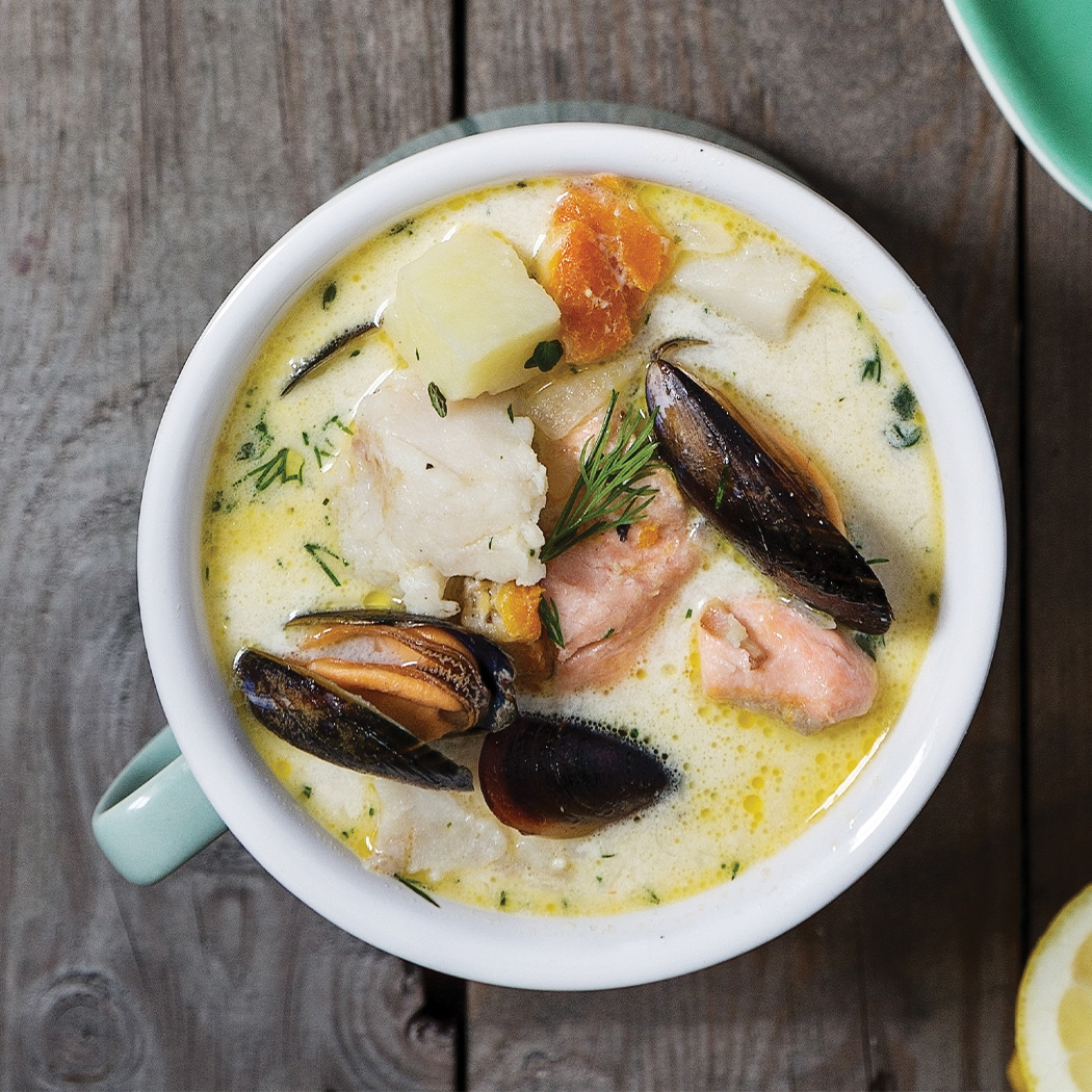 Classic seafood chowder | easyFood