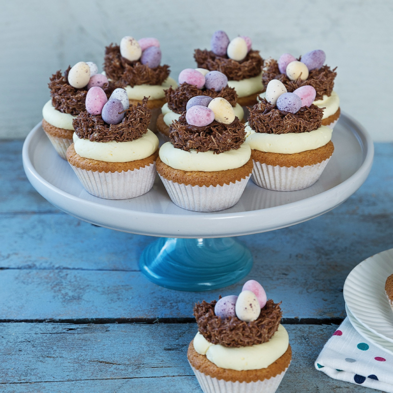 Easter cupcakes with nests