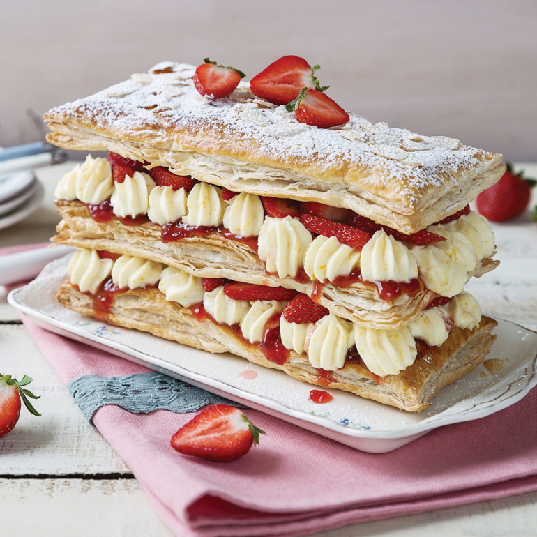 Easy strawberry millefeuille