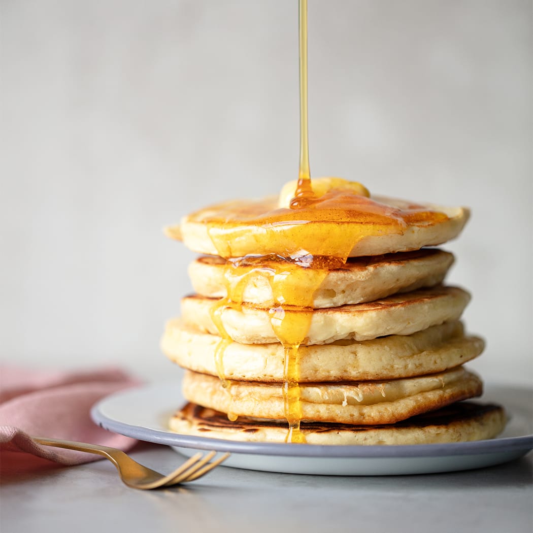 Fluffy buttermilk pancakes recipe | easyFood