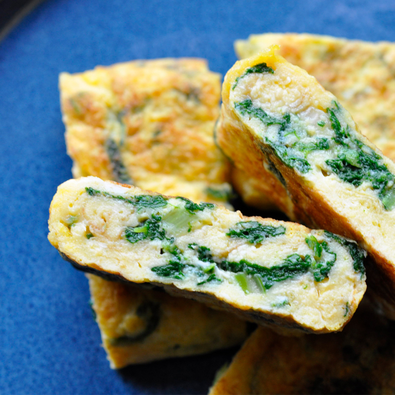 Sweet omelette with spinach