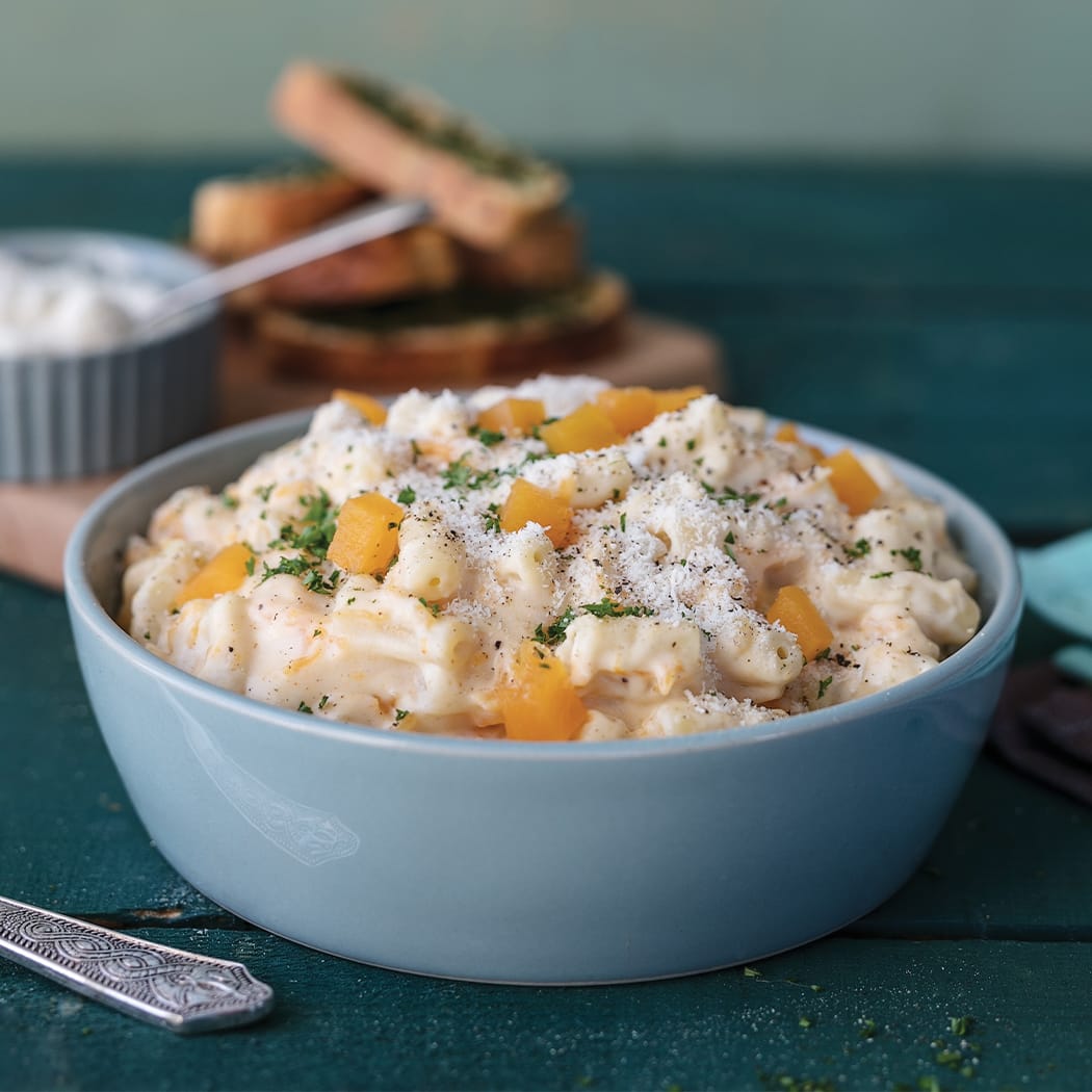 Pumpkin mac 'n' cheese recipe | easyFood