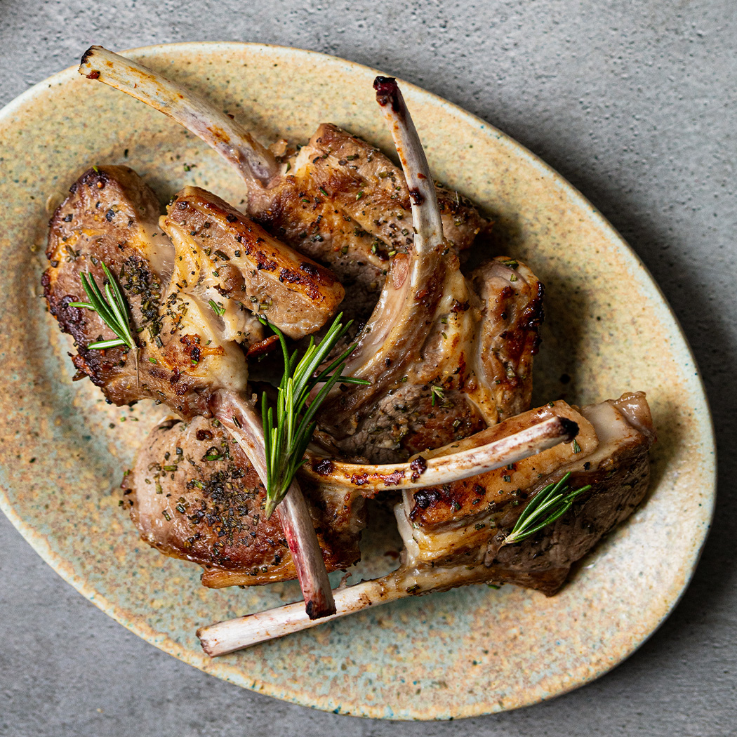 Rosemary & garlic lamb lollipops | easyFood