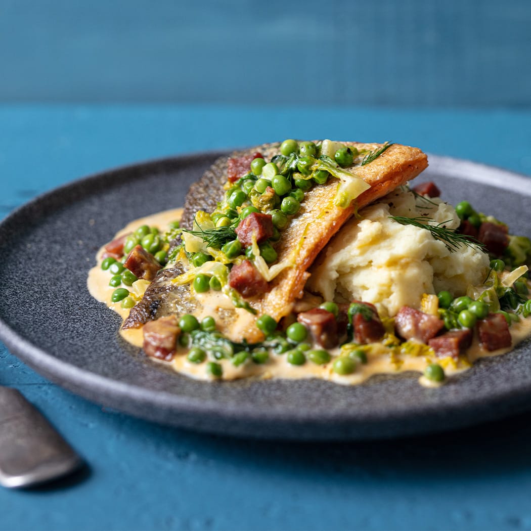 Salmon with creamy chorizo and peas | easyFood