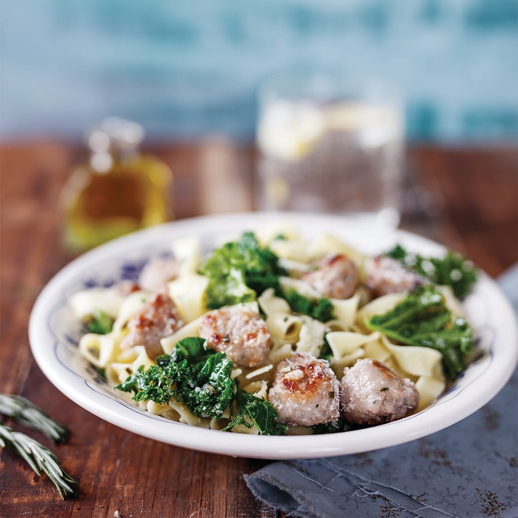 Sausage and kale fettucine recipe | easyFood