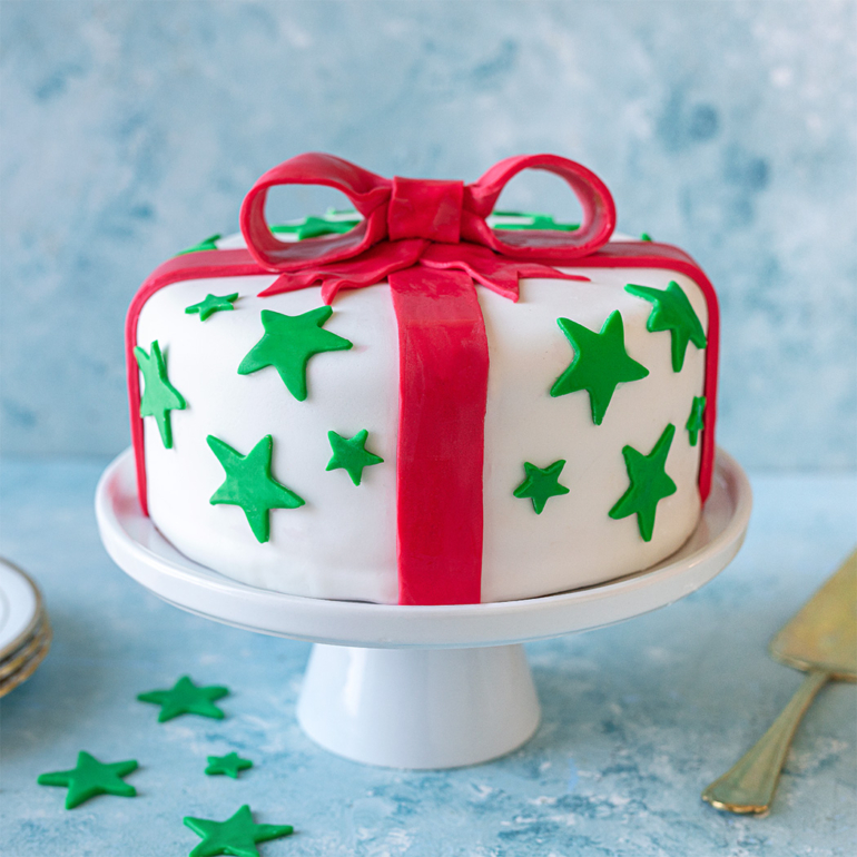 Siúcra Christmas Present Cake