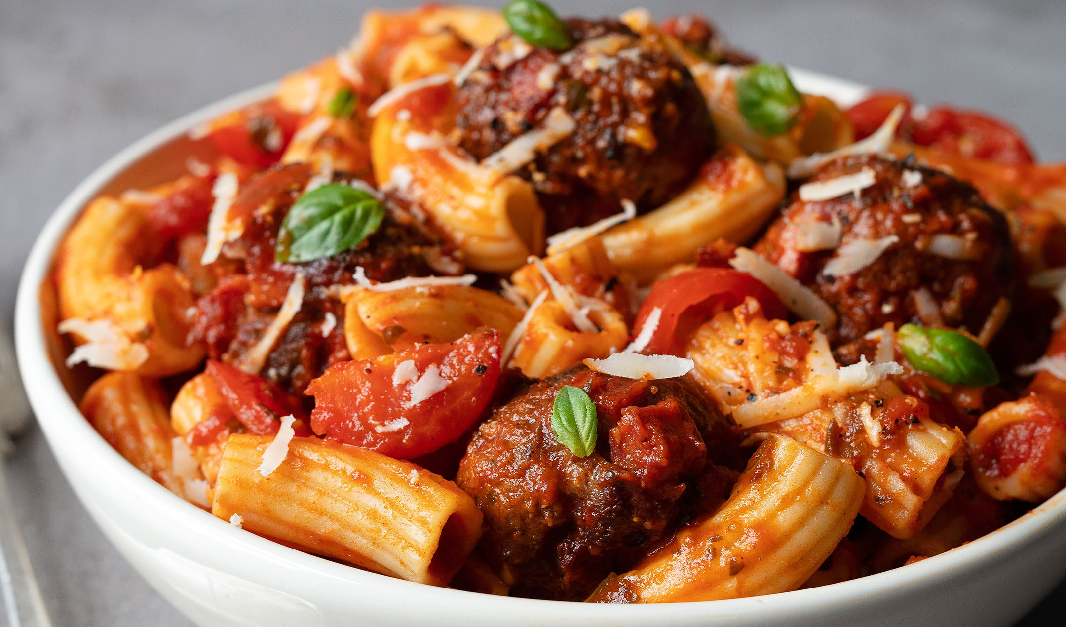 https://easyfood.ie/wp-content/uploads/2023/01/slow-cooked-chorizo-meatballs_banner-image-2160x1270.jpg