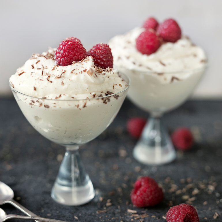 So-simple white chocolate mousse