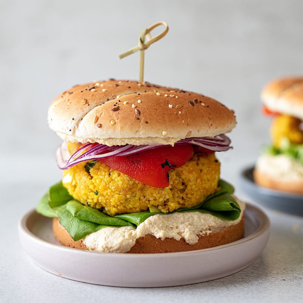 Spicy chickpea burgers recipe | easyFood