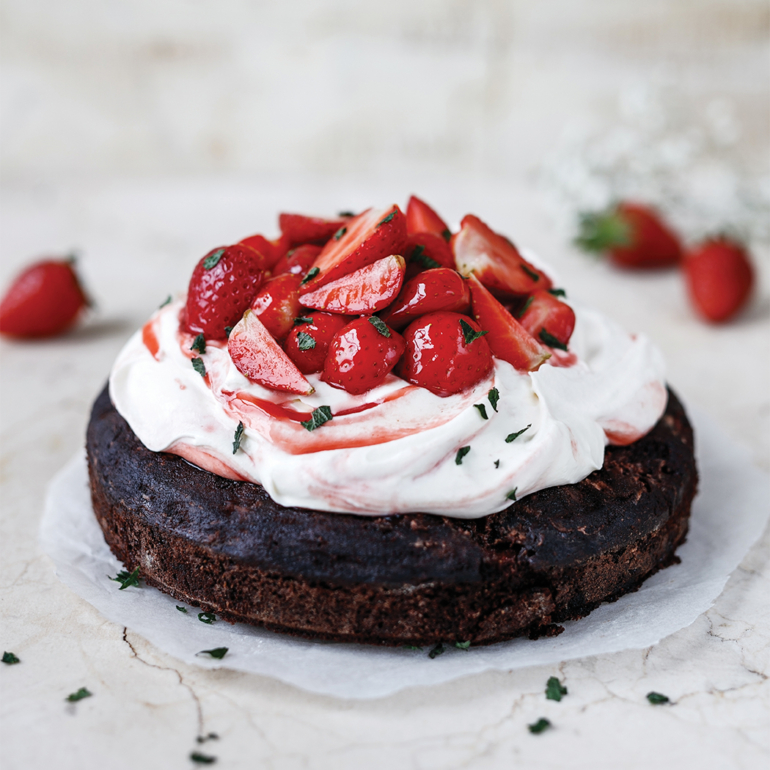 Strawberry brownie cake