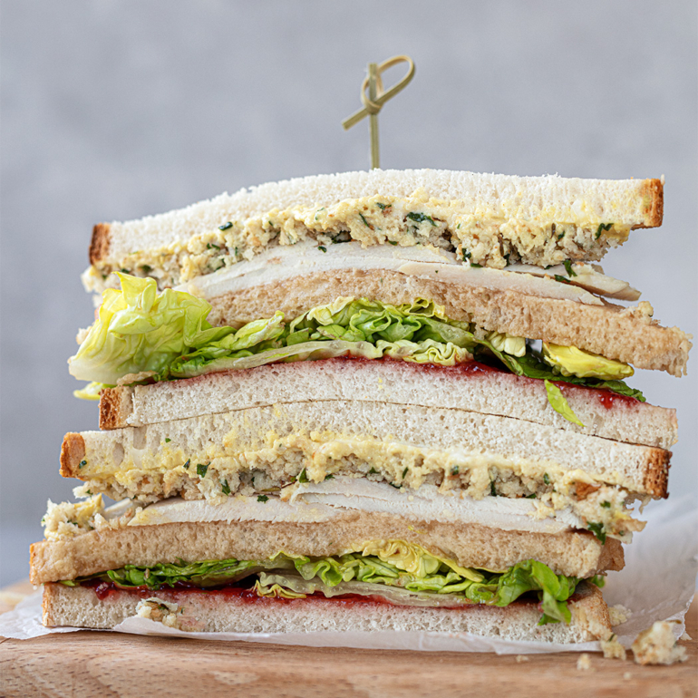 The Moist Maker – Here’s how to make the iconic Friends sandwich!