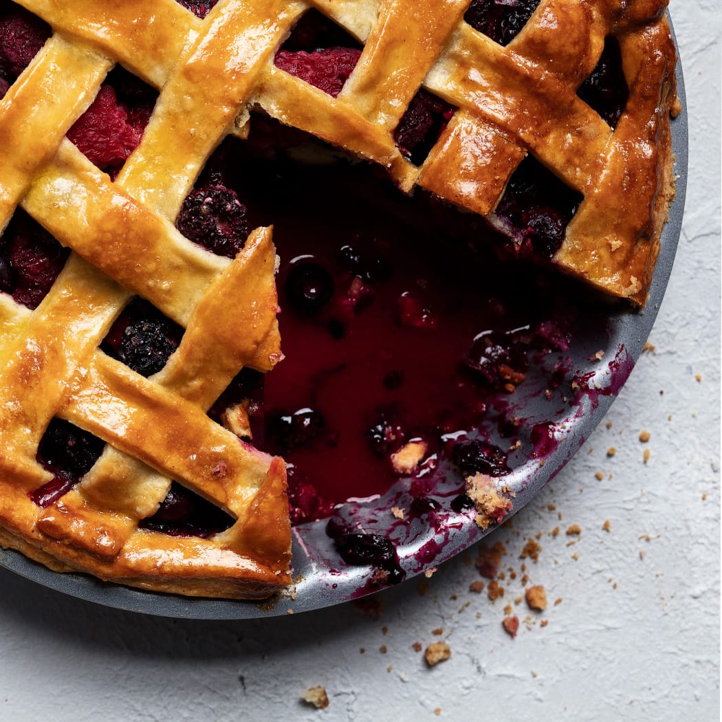 Triple berry pie recipe | easyFood